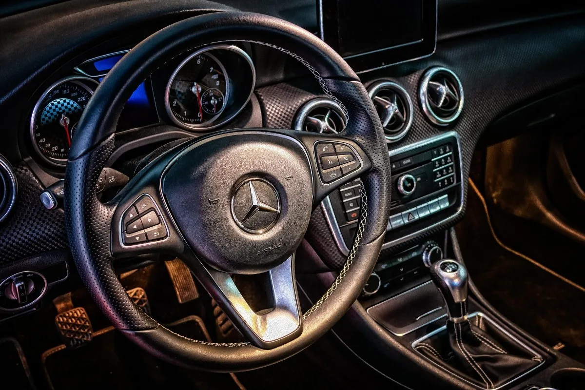 Konwersja Mercedes CLA z USA na EU - zmiana regionu w jednostce multimedialnej